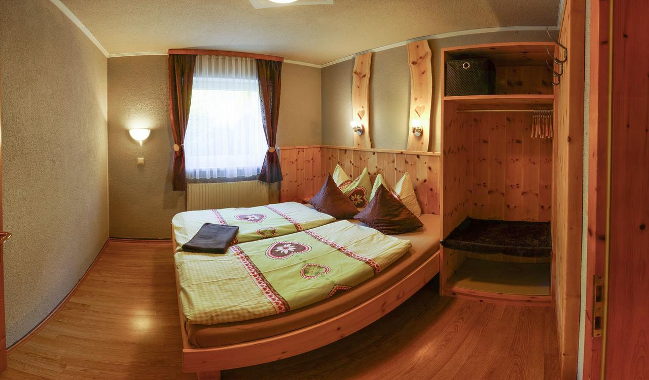 Haus Alpenchalet Нойштіфт-ім-Штубайталь Екстер'єр фото